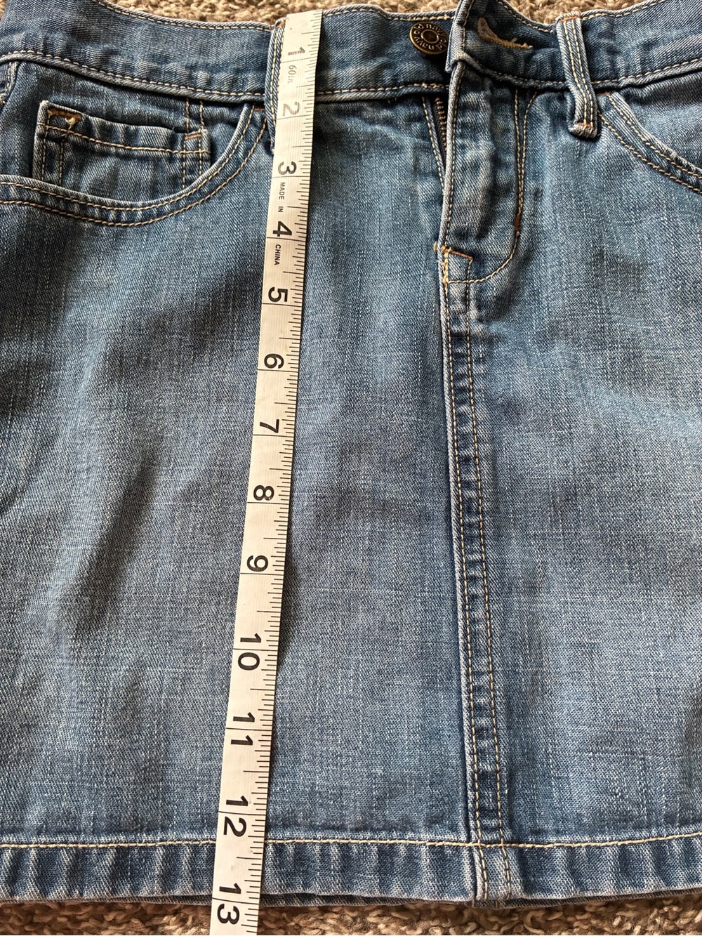 Old Navy Denim Mini Skirt Women's Size 0, 13’’ Length - Picture 3 of 6